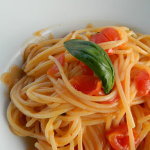 primo piatto pasta spaghetti pomodoro e basilico